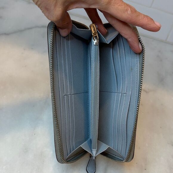 Coach Cross Grain Leather Full Zip Continental Wallet - Picture 12 of 16